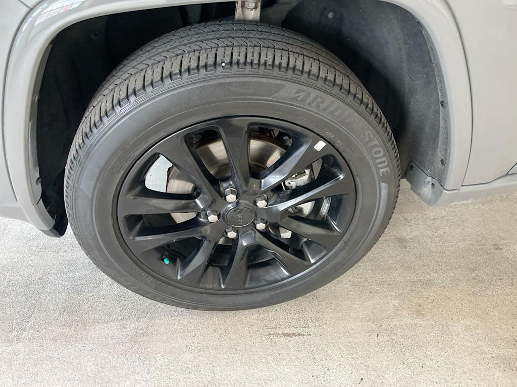 2022 Jeep Grand Cherokee Laredo 7