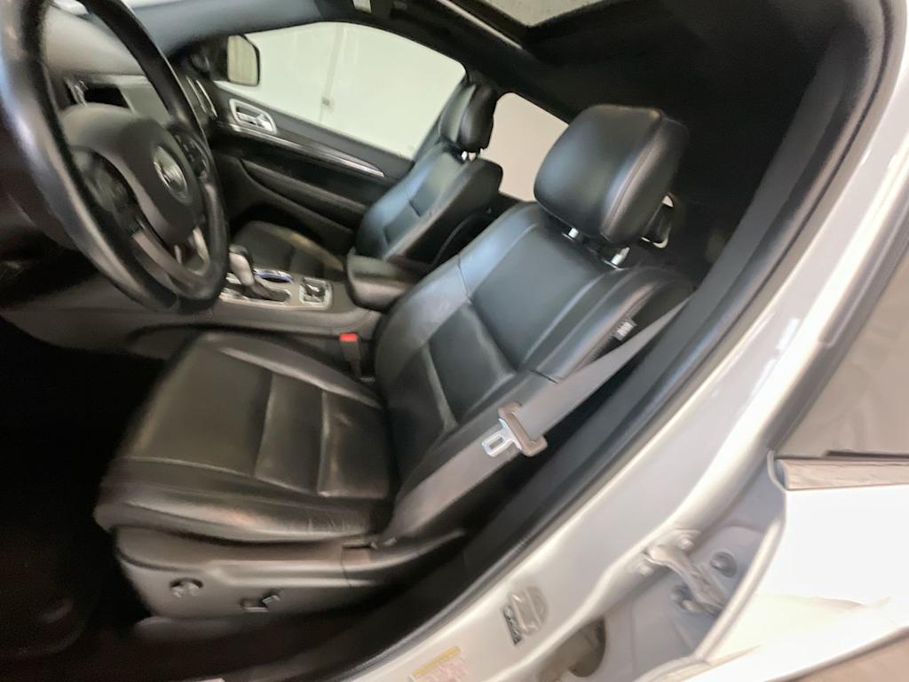 Thumbnail: 2021 Jeep Grand Cherokee - 8