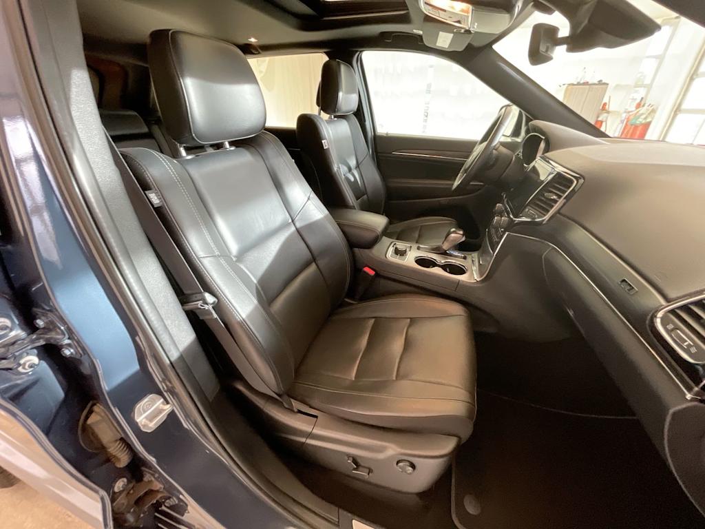Thumbnail: 2021 Jeep Grand Cherokee - 10