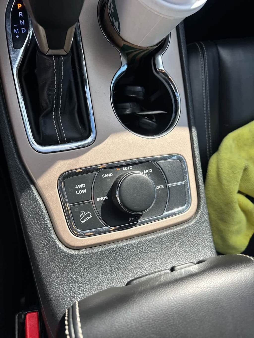 Thumbnail: 2017 Jeep Grand Cherokee - 38