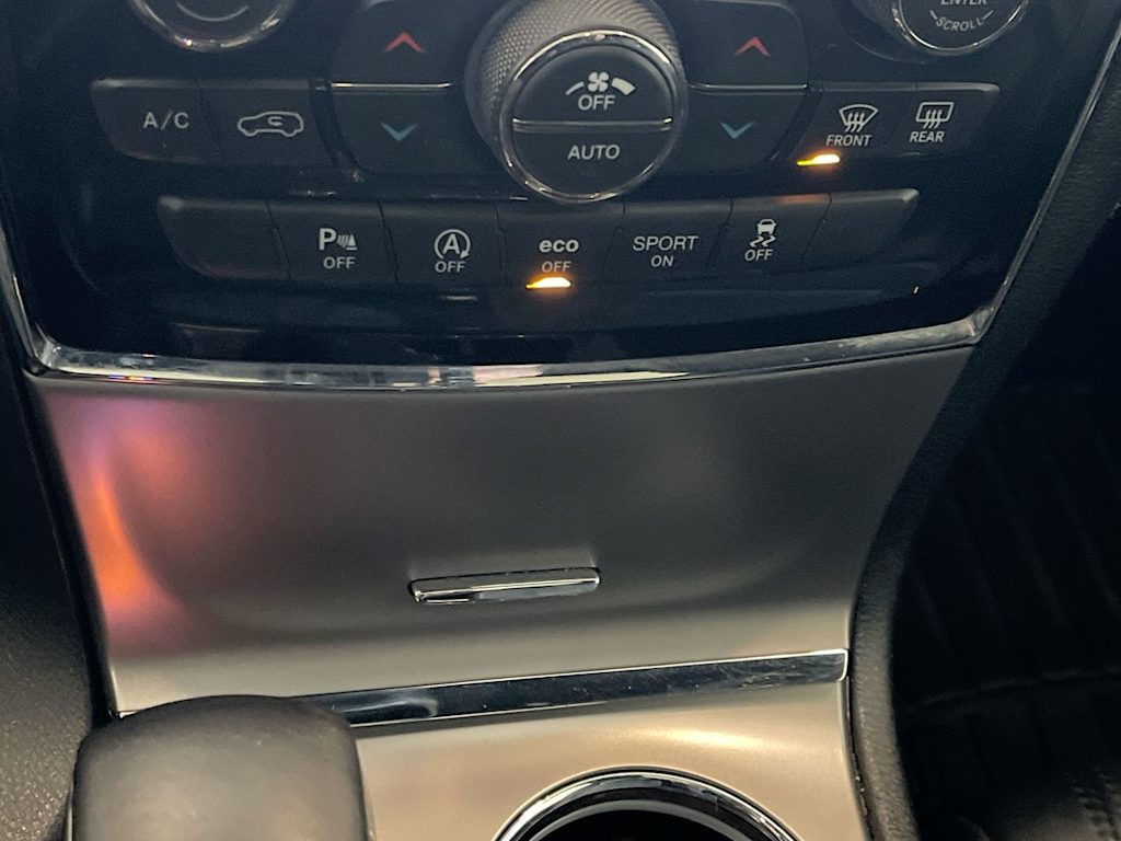 Thumbnail: 2021 Jeep Grand Cherokee - 26