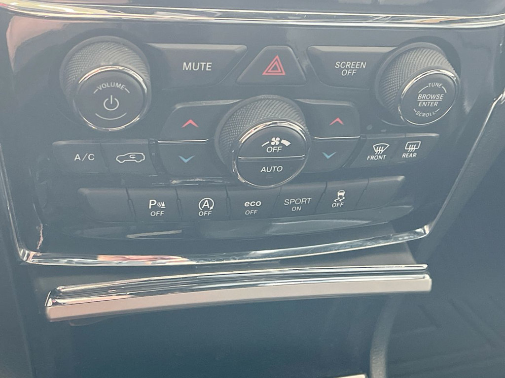 Thumbnail: 2021 Jeep Grand Cherokee - 26