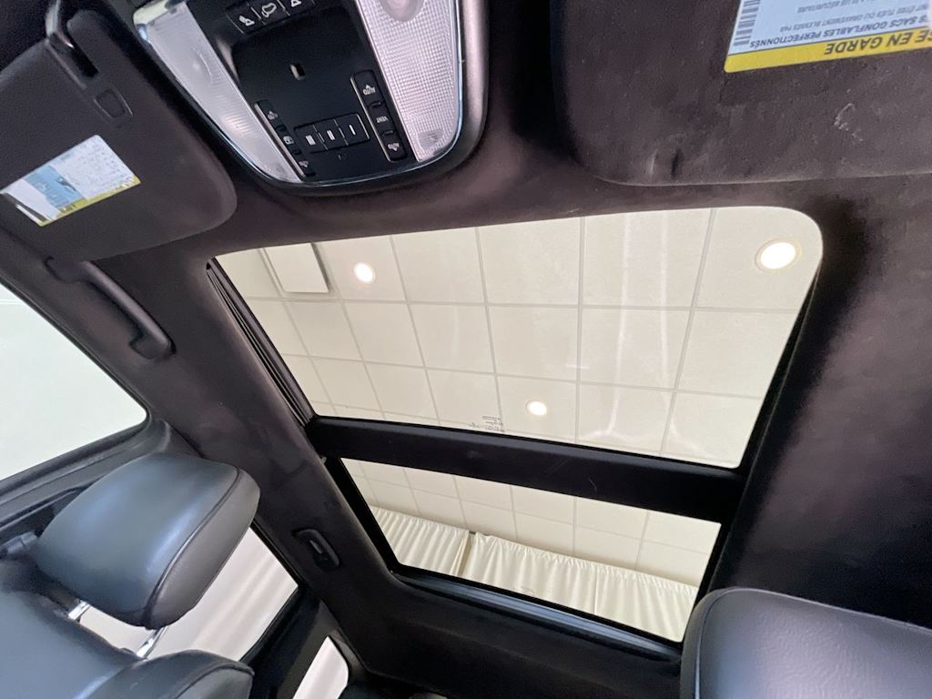 2014 Jeep Grand Cherokee Summit 28
