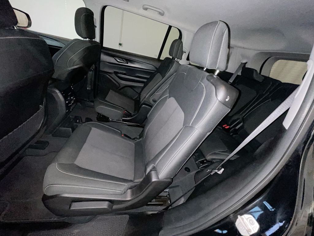 Thumbnail: 2023 Jeep Grand Cherokee L - 9