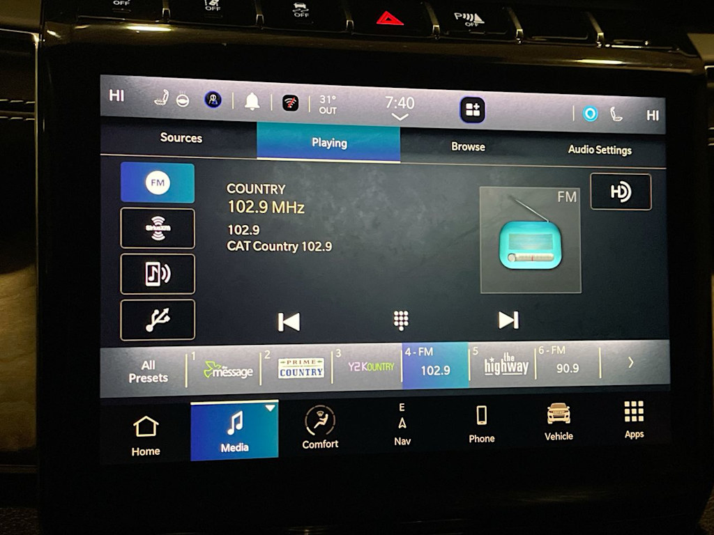 Thumbnail: 2023 Jeep Grand Cherokee L - 22