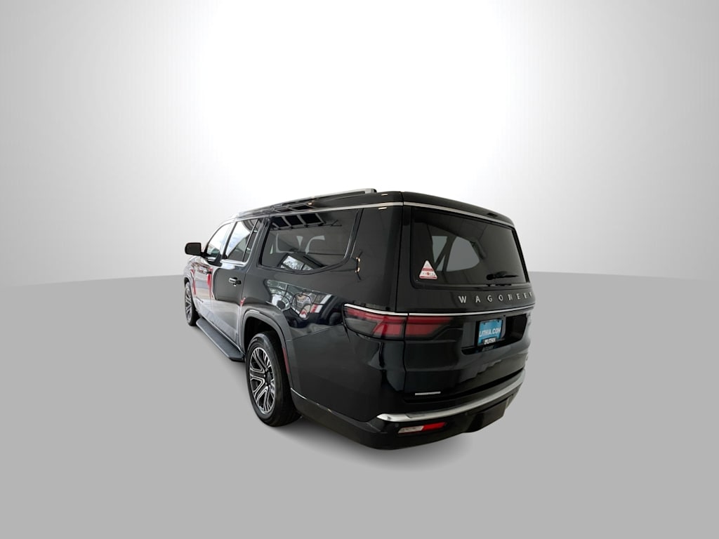 Thumbnail: 2023 Jeep Wagoneer - 5