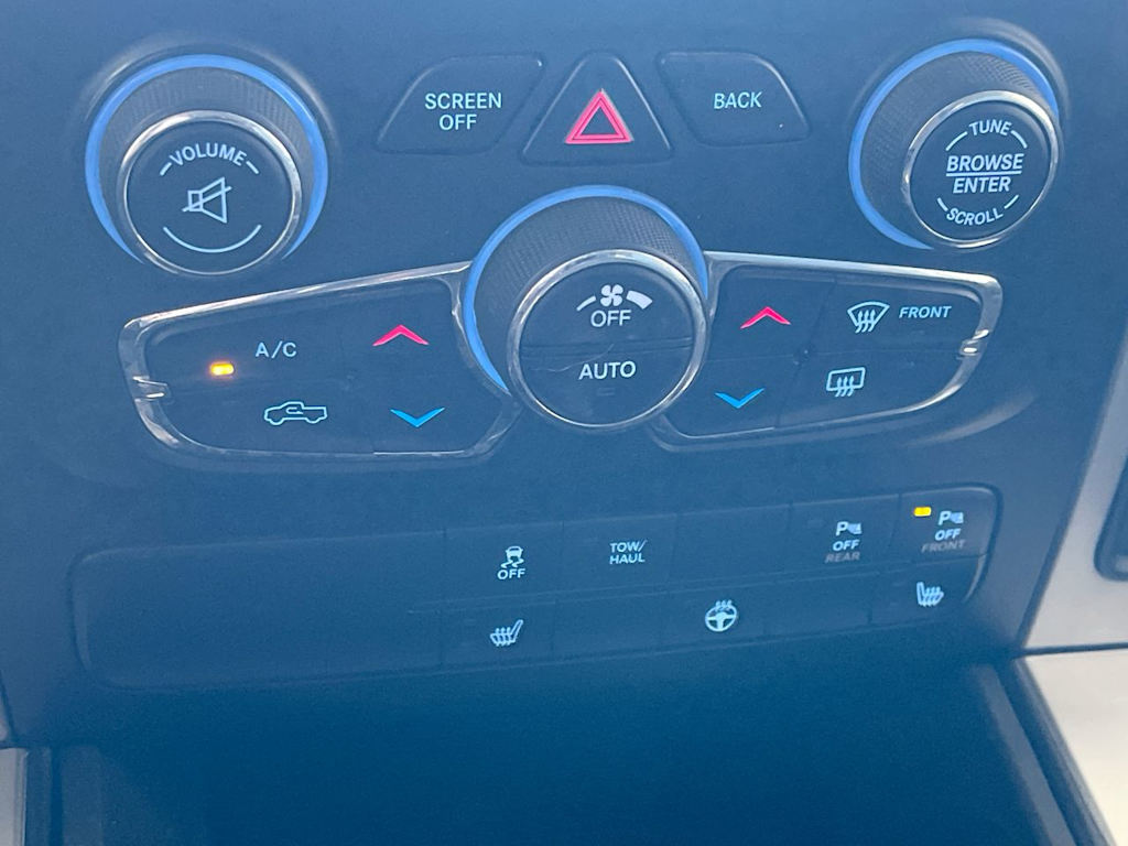 Thumbnail: 2019 RAM 1500 - 25