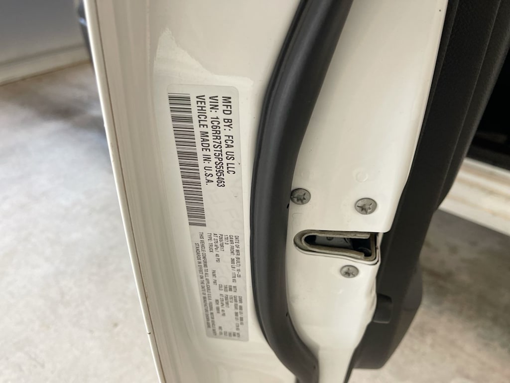 Thumbnail: 2023 RAM 1500 - 16