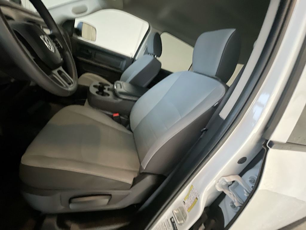 Thumbnail: 2023 RAM 1500 - 9