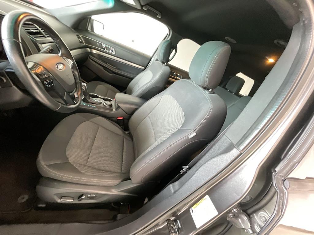 Thumbnail: 2018 Ford Explorer - 10