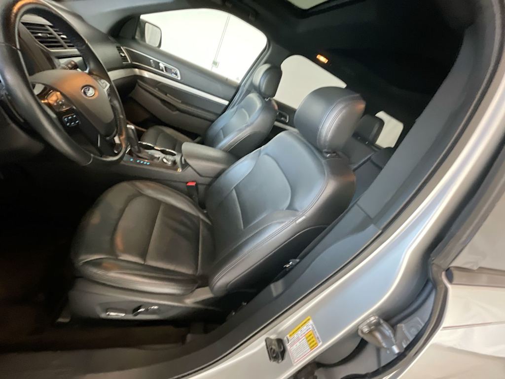 Thumbnail: 2017 Ford Explorer - 9