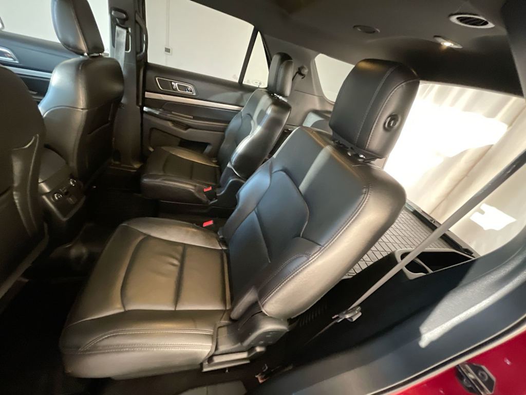 Thumbnail: 2018 Ford Explorer - 11
