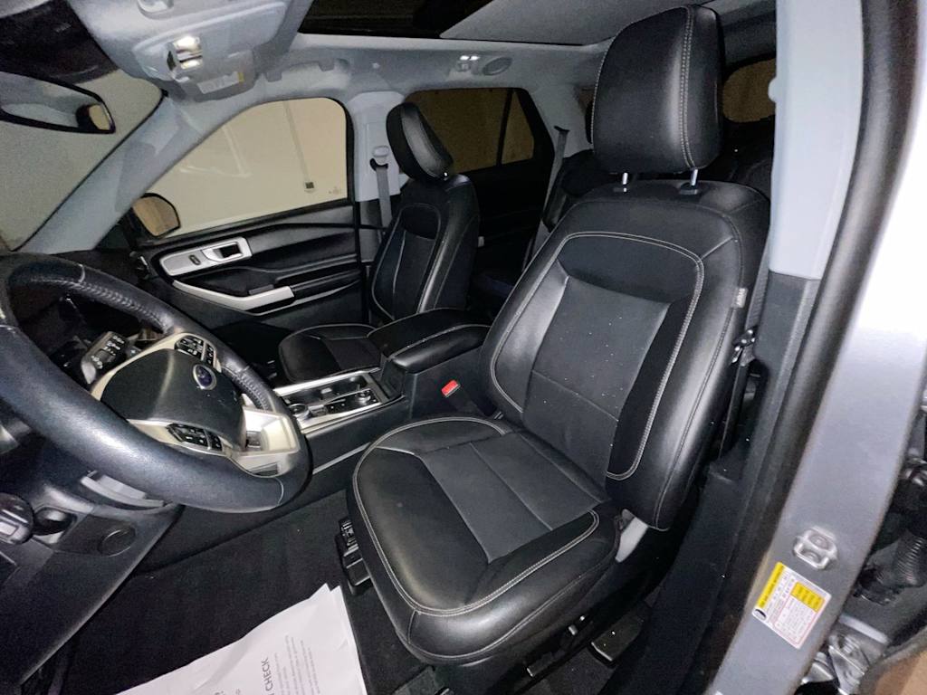 Thumbnail: 2021 Ford Explorer - 8
