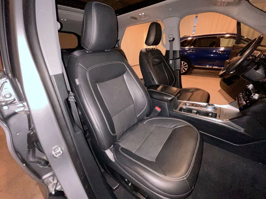 Thumbnail: 2021 Ford Explorer - 29