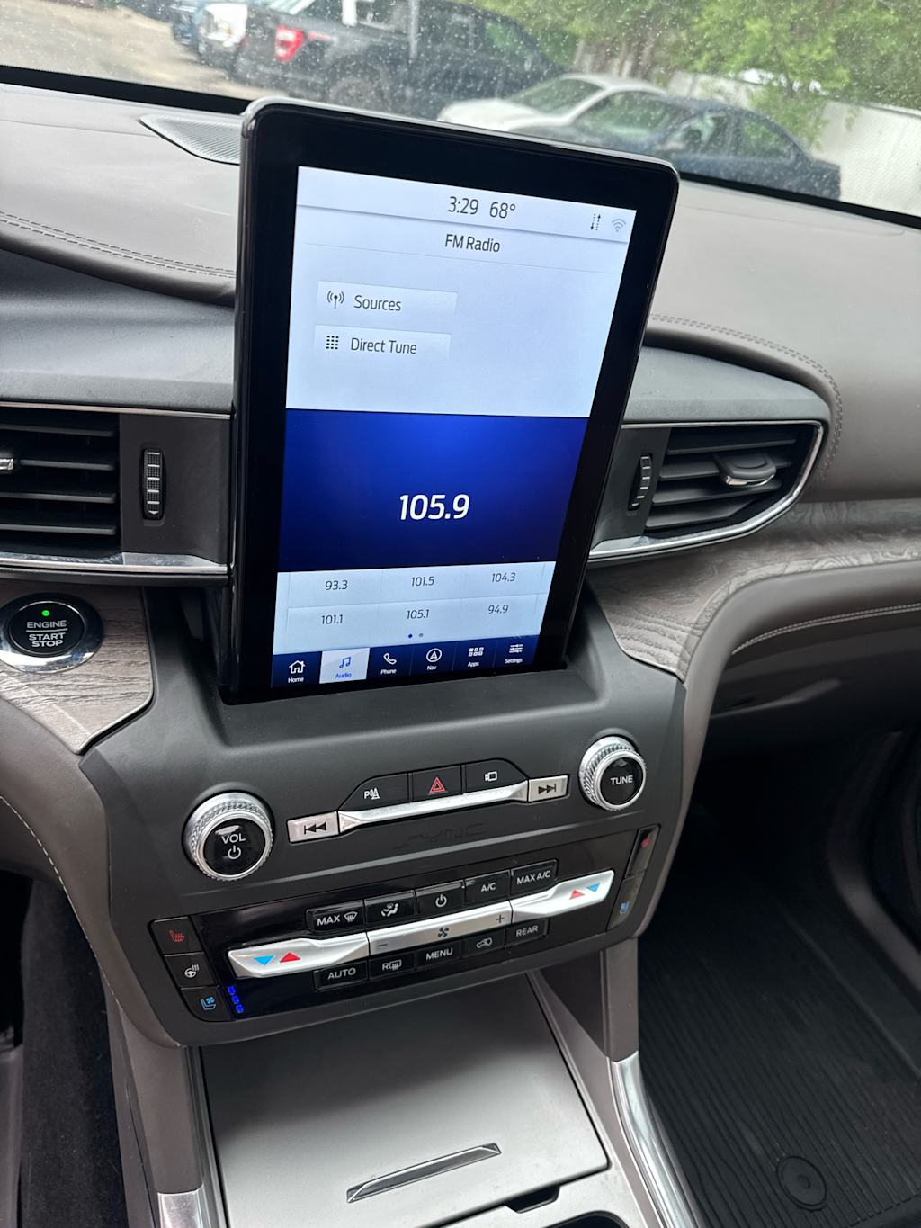 Thumbnail: 2020 Ford Explorer - 39
