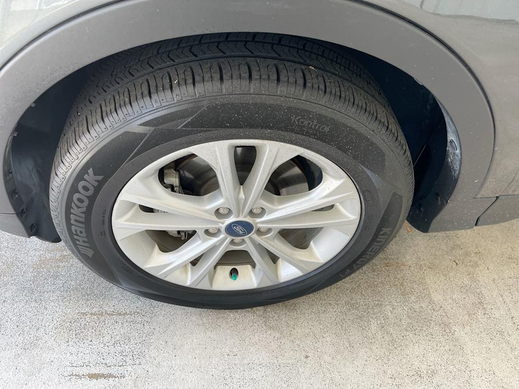 Thumbnail: 2019 Ford Escape - 7