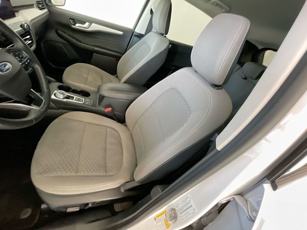 2021 Ford Escape SE 10