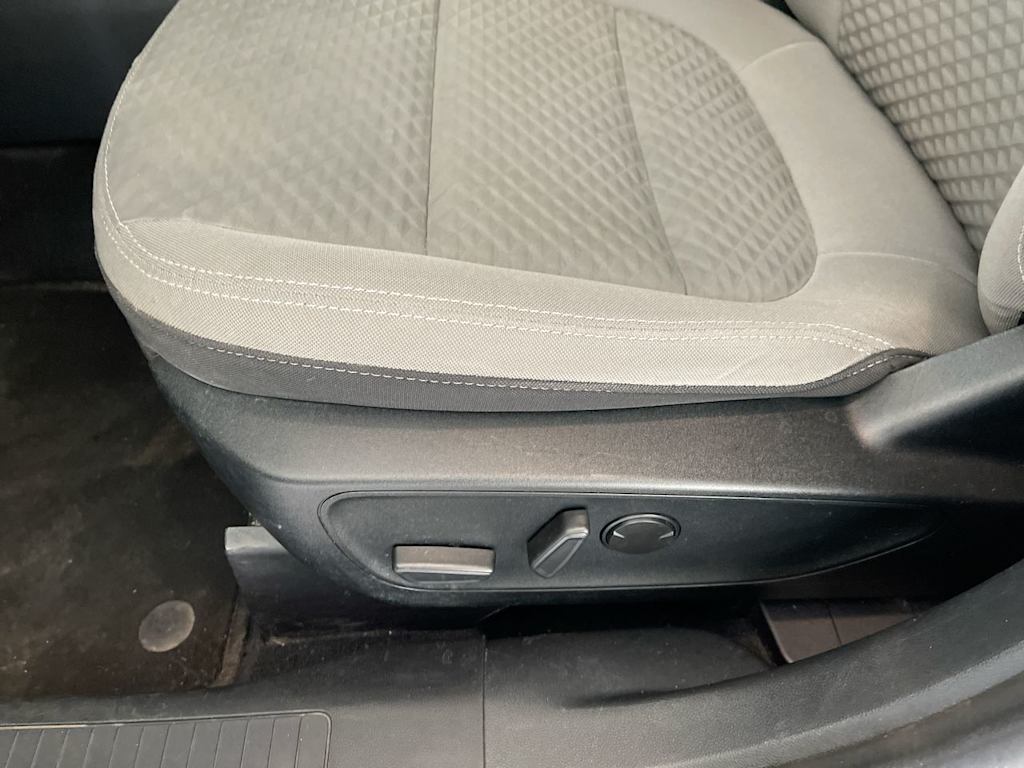 2021 Ford Escape SE 22