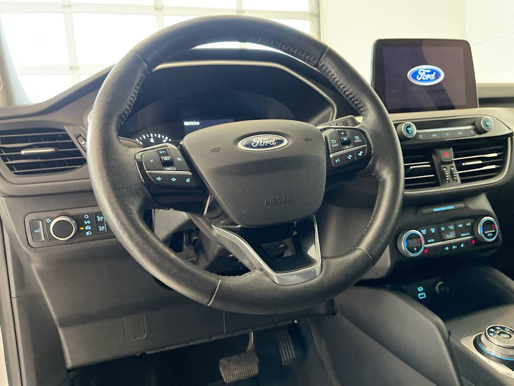 2021 Ford Escape SE 2