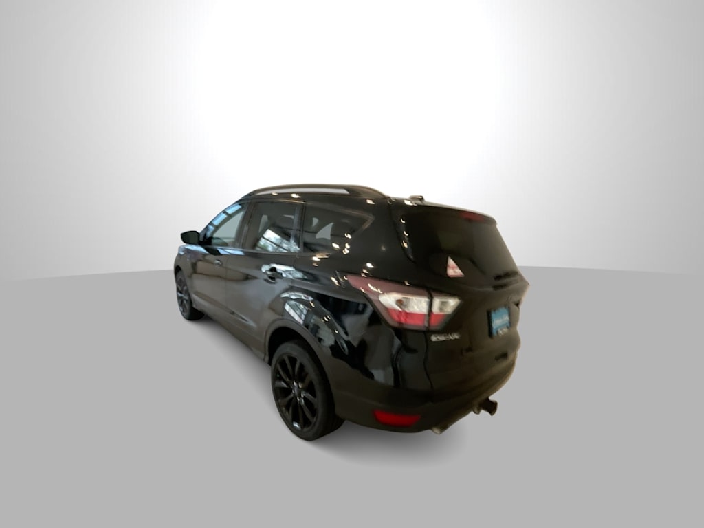 Thumbnail: 2017 Ford Escape - 17