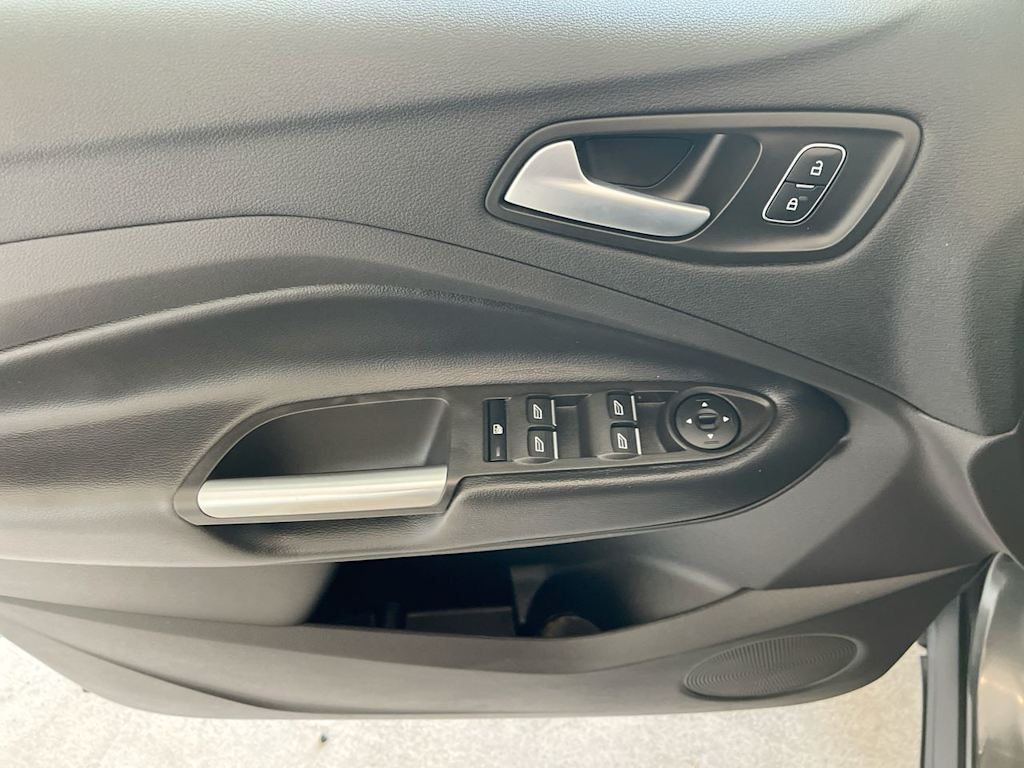 Thumbnail: 2019 Ford Escape - 23