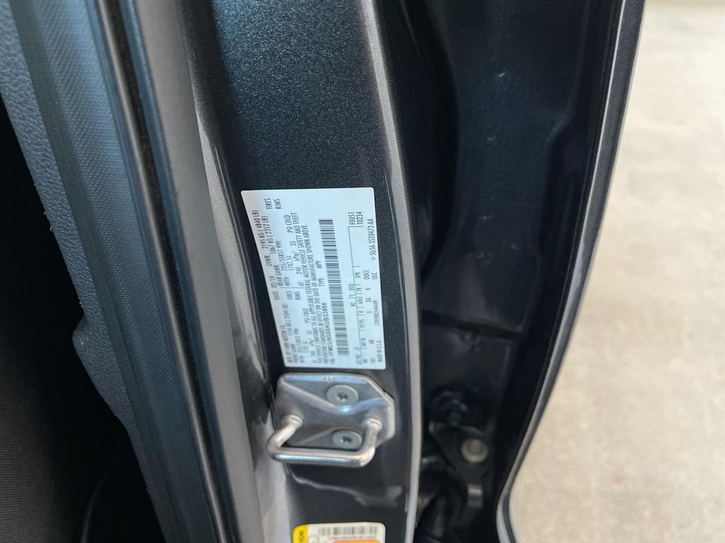 Thumbnail: 2019 Ford Escape - 17