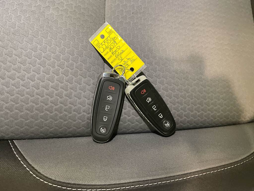 Thumbnail: 2019 Ford Escape - 14