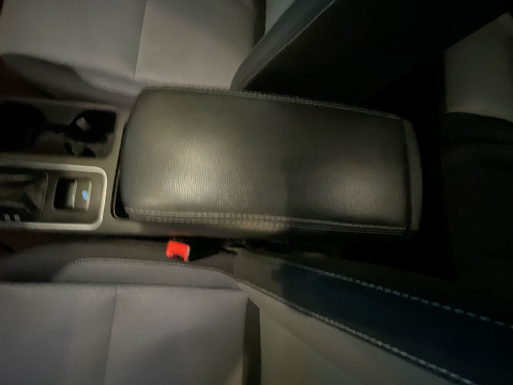 Thumbnail: 2019 Ford Escape - 8