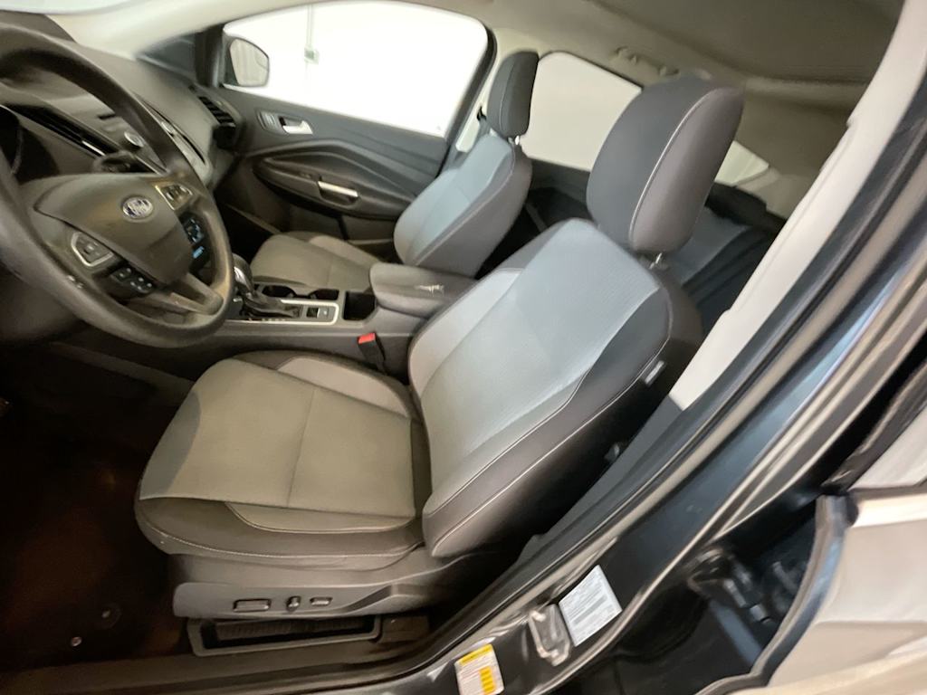 Thumbnail: 2018 Ford Escape - 9