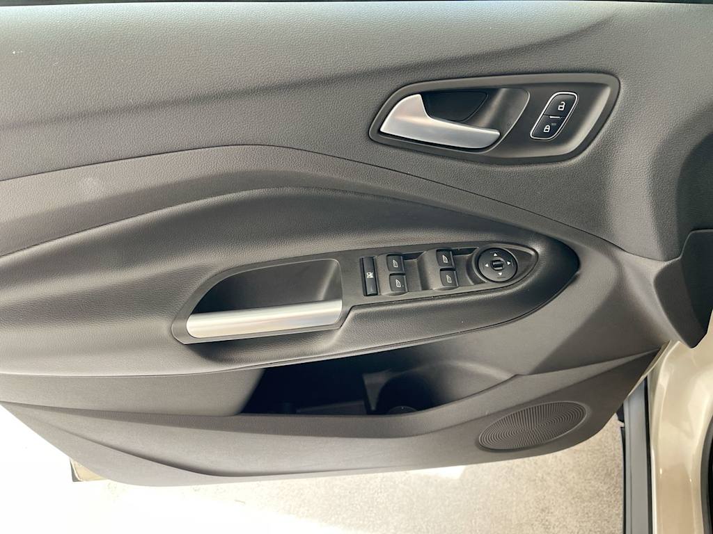 Thumbnail: 2017 Ford Escape - 23