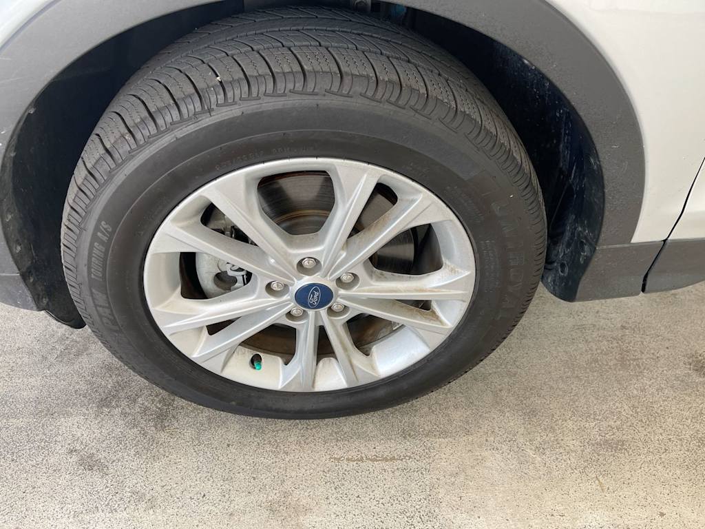 Thumbnail: 2019 Ford Escape - 7
