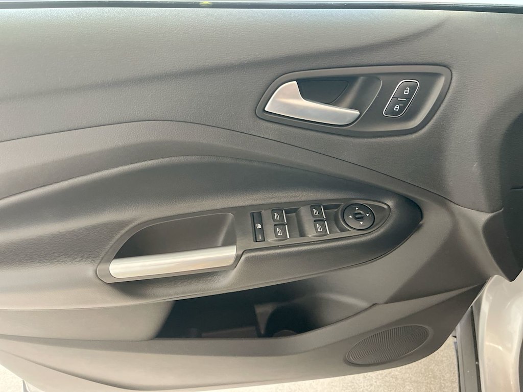 Thumbnail: 2019 Ford Escape - 23