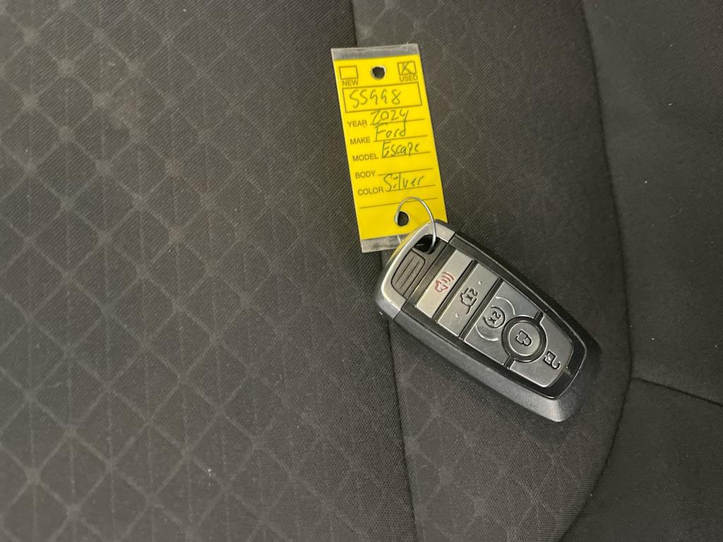 Thumbnail: 2024 Ford Escape - 17