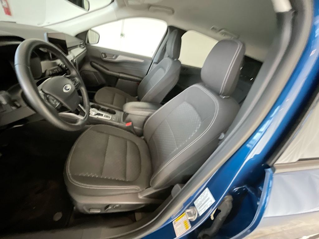 Thumbnail: 2023 Ford Escape - 10