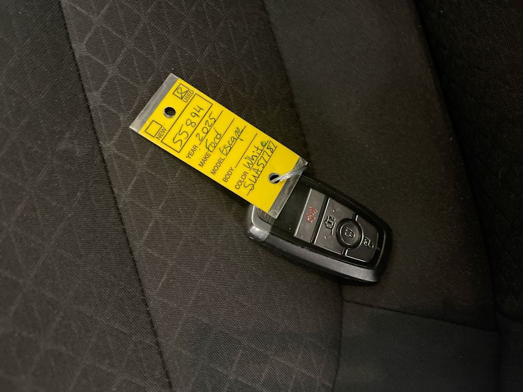 Thumbnail: 2025 Ford Escape - 16