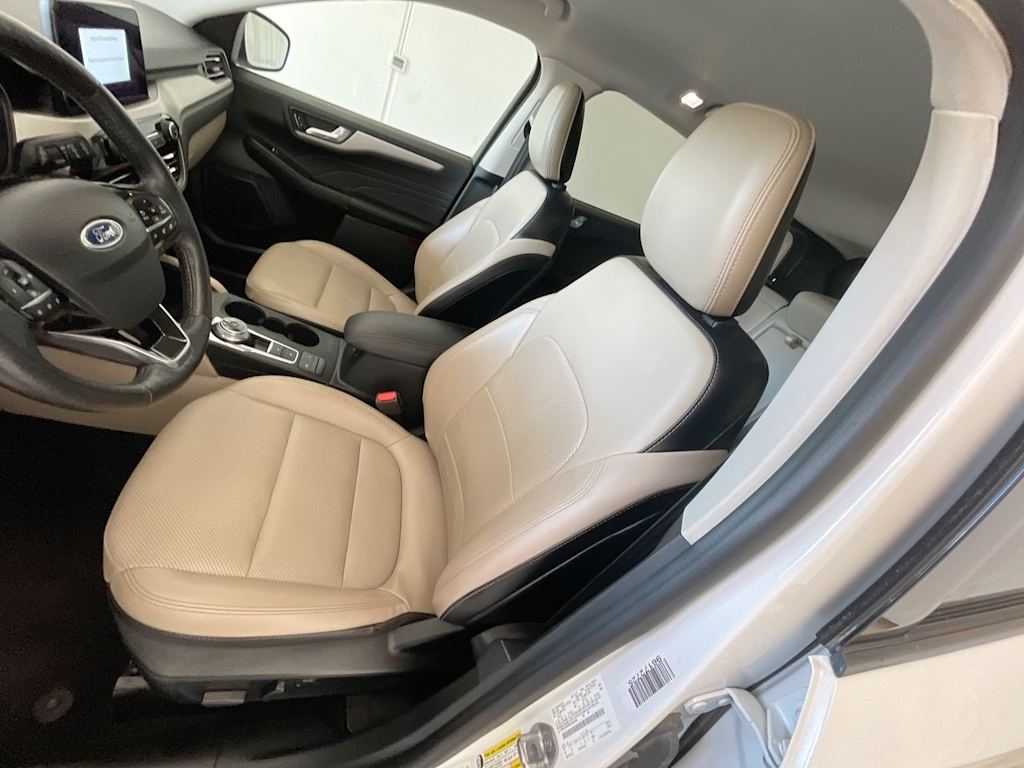 Thumbnail: 2021 Ford Escape - 9