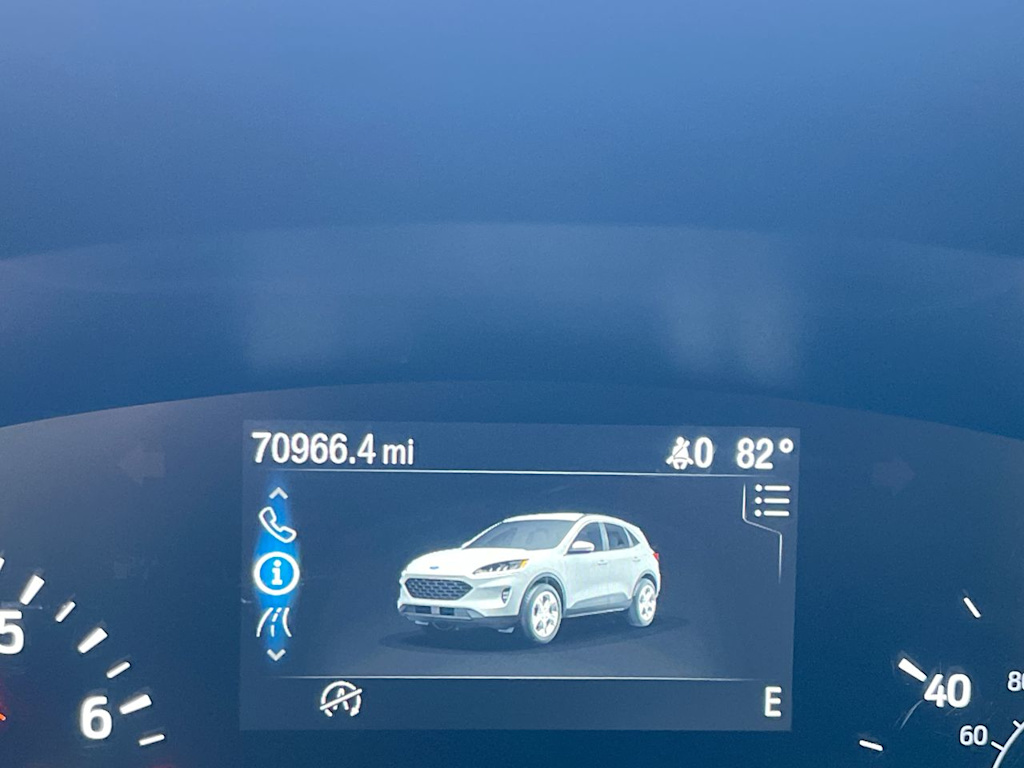 Thumbnail: 2021 Ford Escape - 23