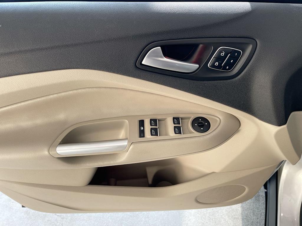 Thumbnail: 2017 Ford Escape - 22