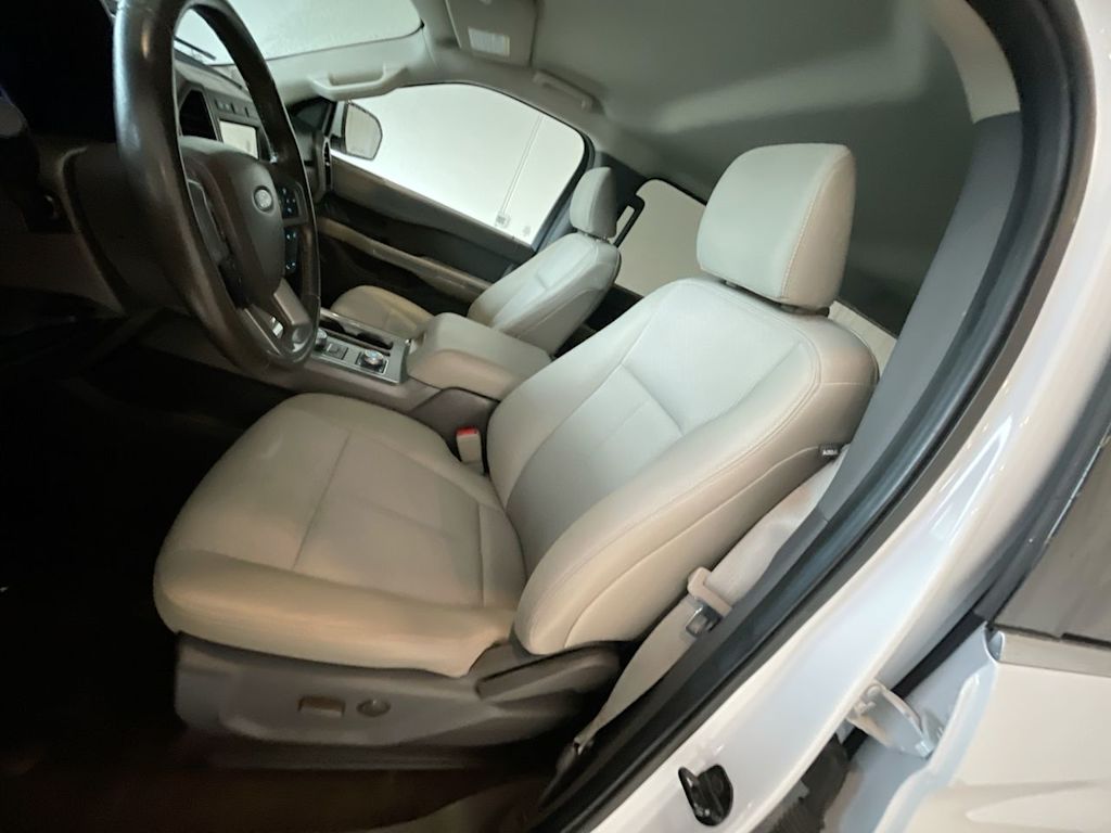 Thumbnail: 2021 Ford Expedition MAX - 9