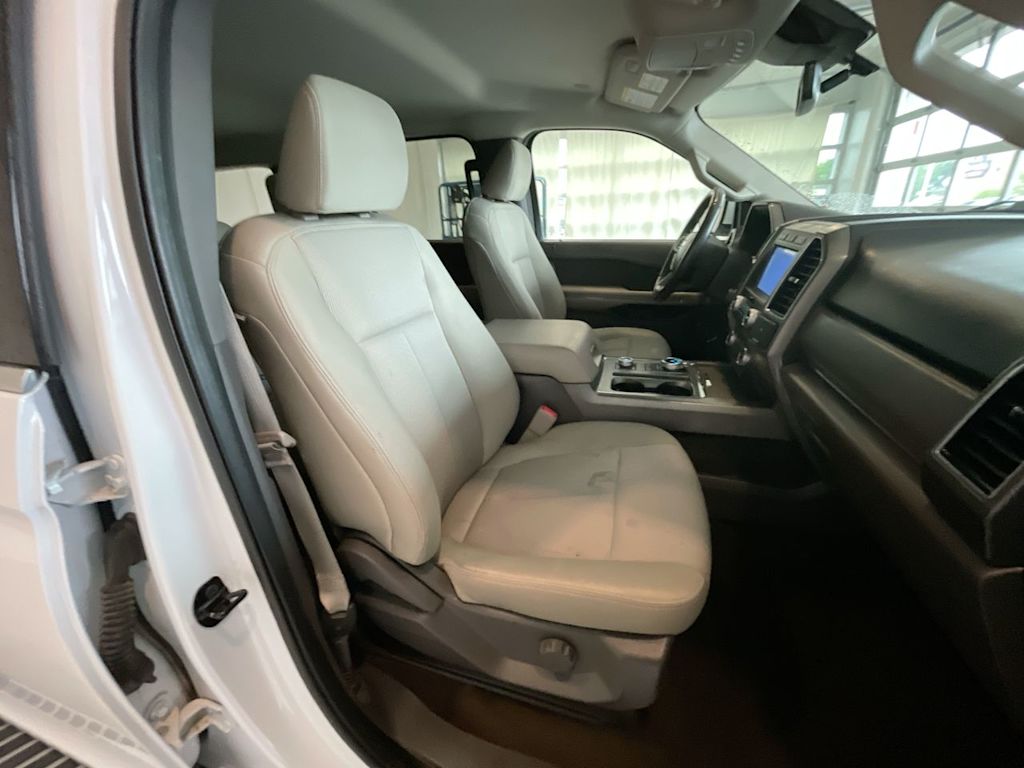 Thumbnail: 2021 Ford Expedition MAX - 10