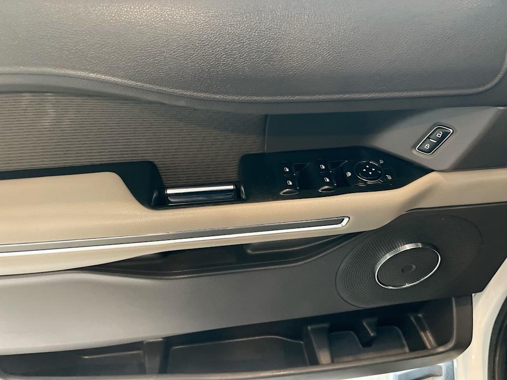 Thumbnail: 2021 Ford Expedition MAX - 22