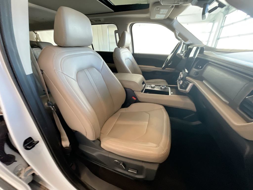 Thumbnail: 2022 Ford Expedition MAX - 9