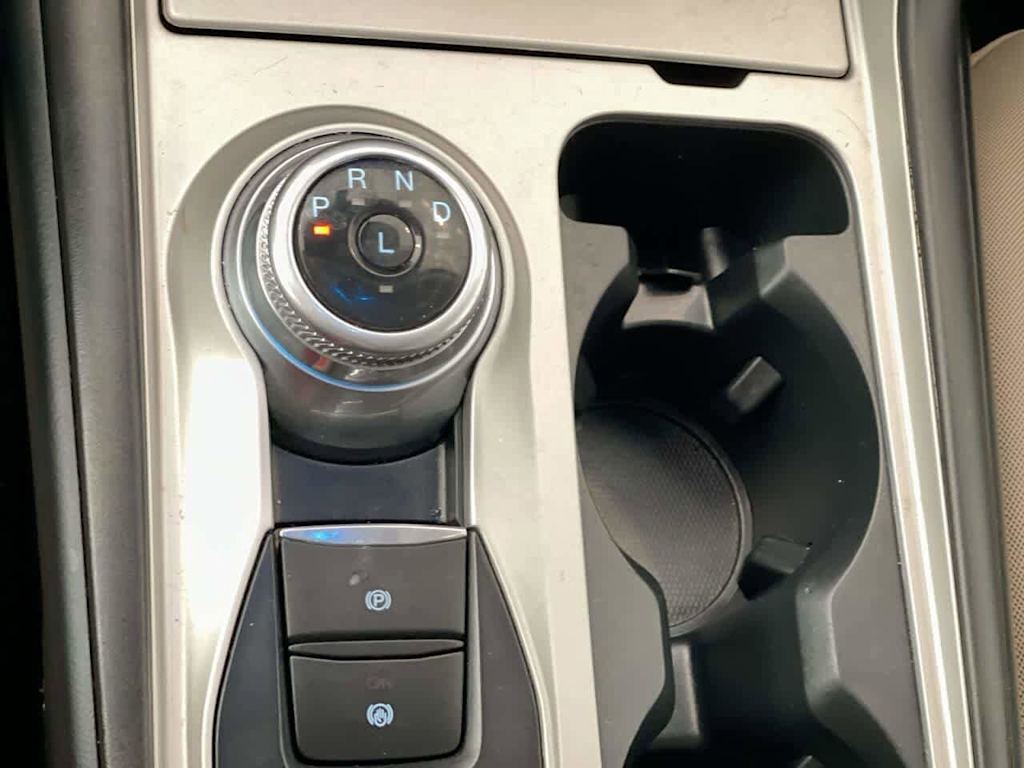 Thumbnail: 2022 Ford Explorer - 25