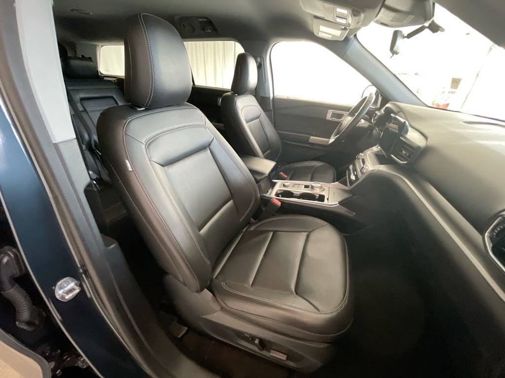 Thumbnail: 2022 Ford Explorer - 27
