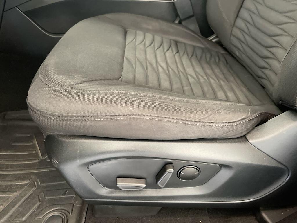 Thumbnail: 2020 Ford Explorer - 21