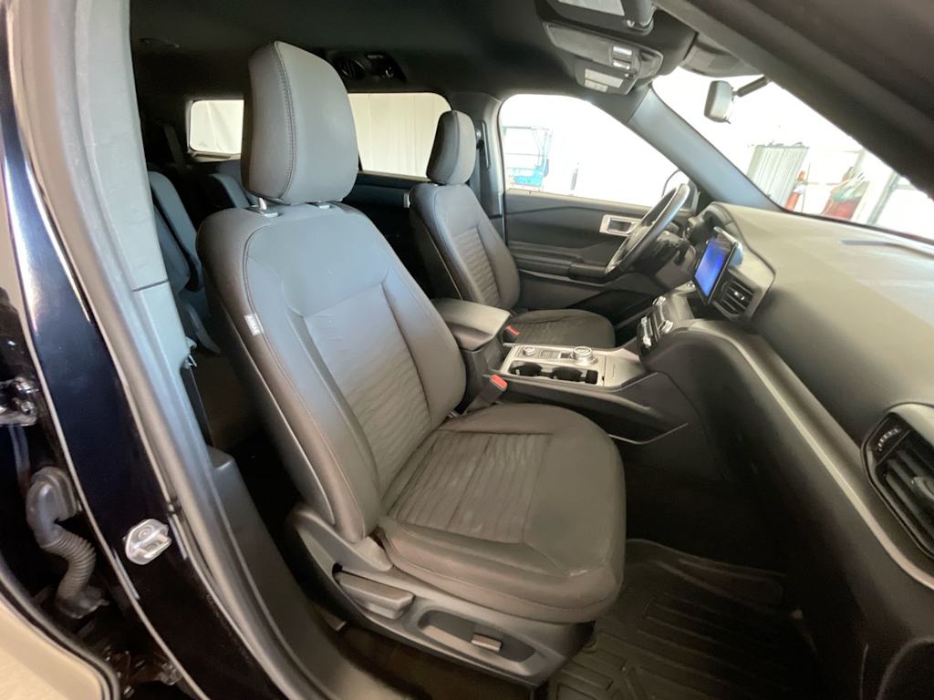 Thumbnail: 2020 Ford Explorer - 10