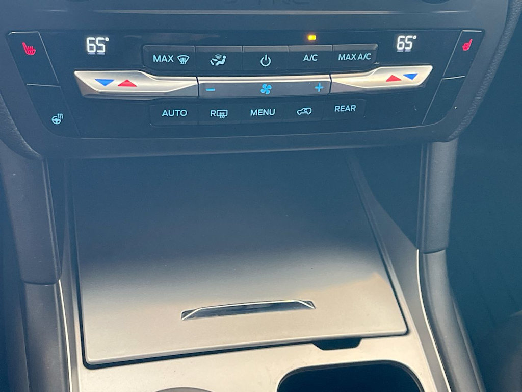 Thumbnail: 2020 Ford Explorer - 25