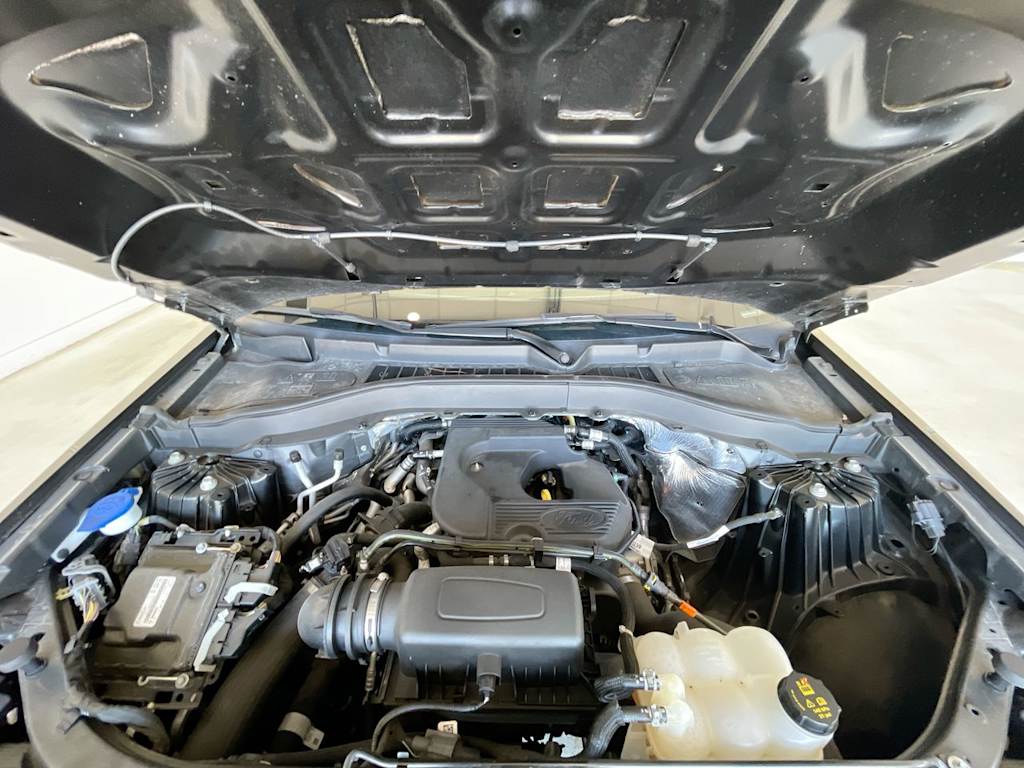 Thumbnail: 2020 Ford Explorer - 8