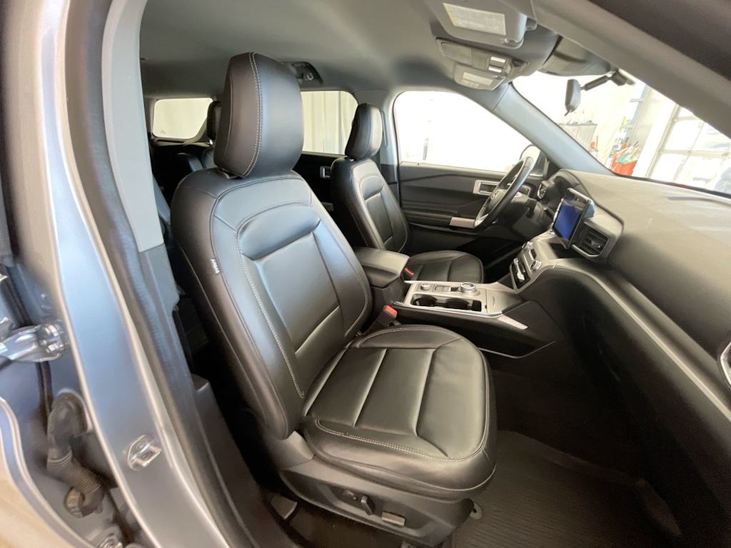 Thumbnail: 2022 Ford Explorer - 10