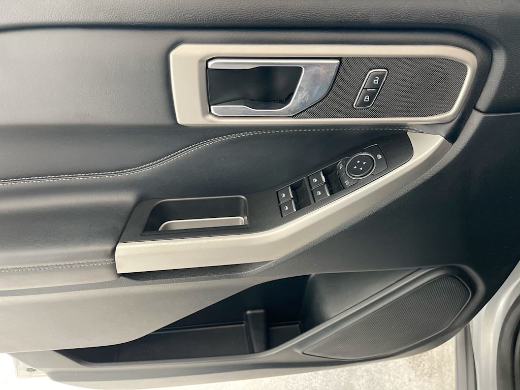 Thumbnail: 2020 Ford Explorer - 23